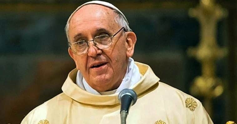 Papa Francisco ensina como superar tristeza