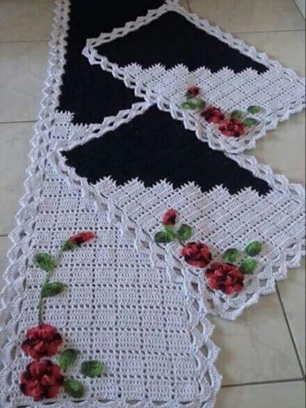 modelo passadeira conjunto piso crochê