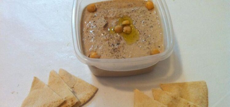 receita pasta de grão-de-bico com azeitonas