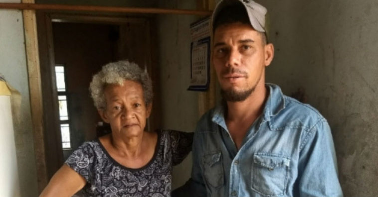 pedreiro conserta telhados de graça