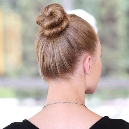 ideia penteados com coque bailarina