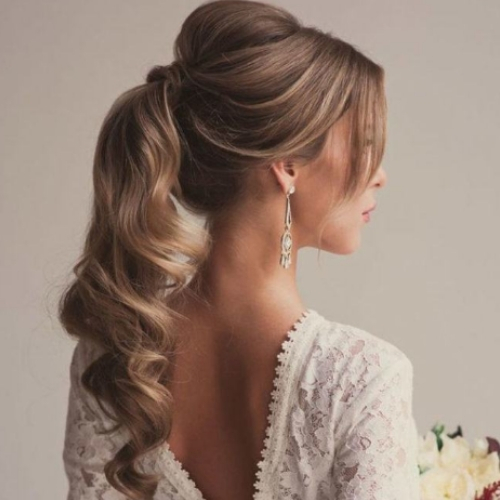 fazer penteados fáceis rabo retrô