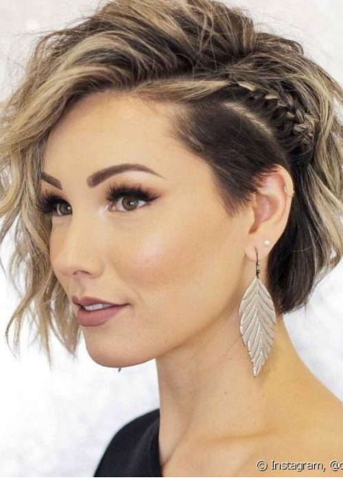 modelo penteados para casamento curto trança raiz