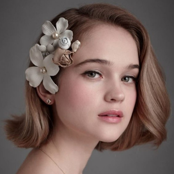 modelo penteados para formatura curto flores