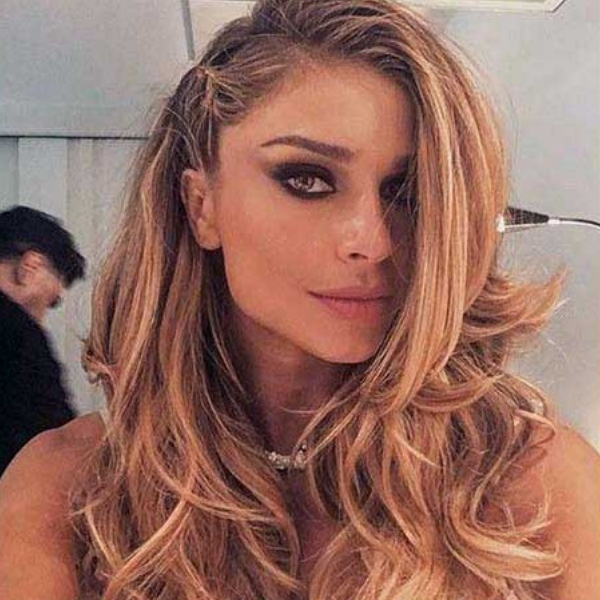 modelo penteados para formatura solto trancinha