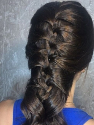 modelo penteados para madrinhas embutida