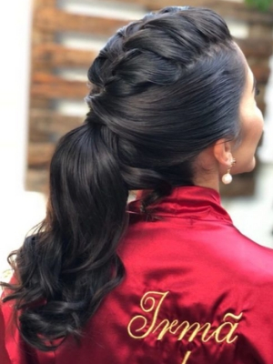 modelo penteados para madrinhas trança amarrada