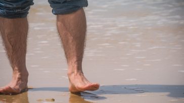 perigos de andar descalço