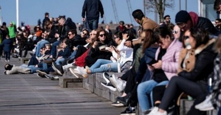 pessoas desrespeitam quarentena no mundo