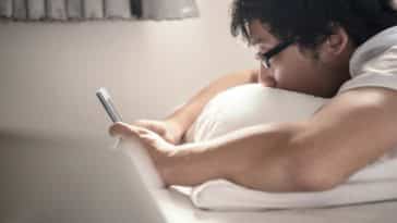 por que você se sente sozinho