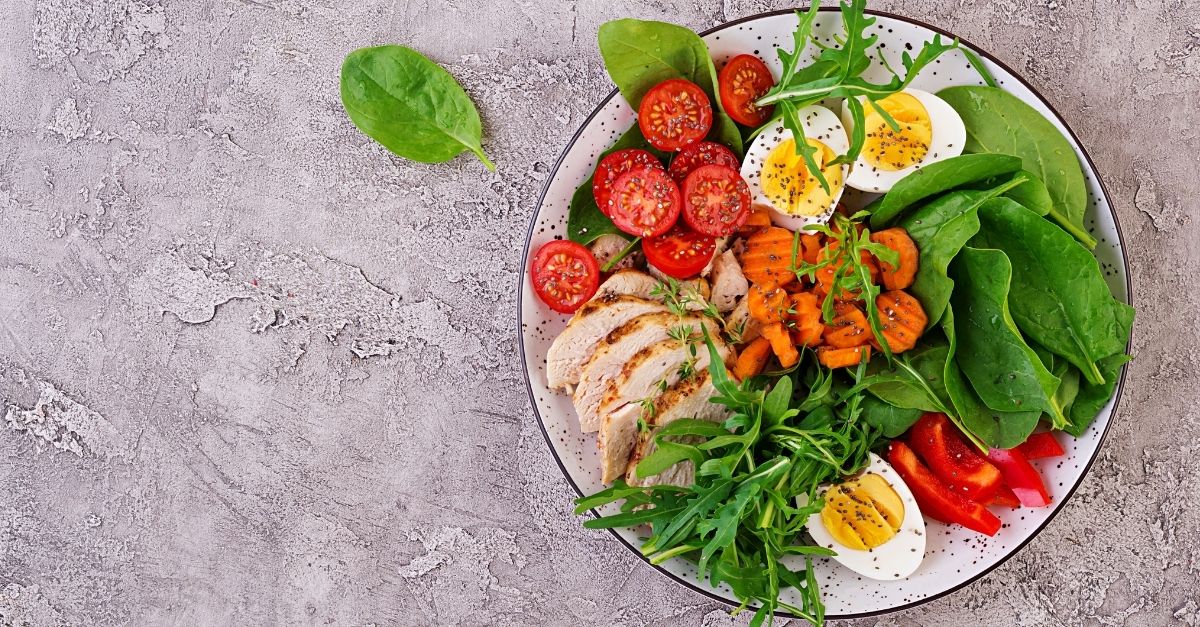 prato de comida colorido