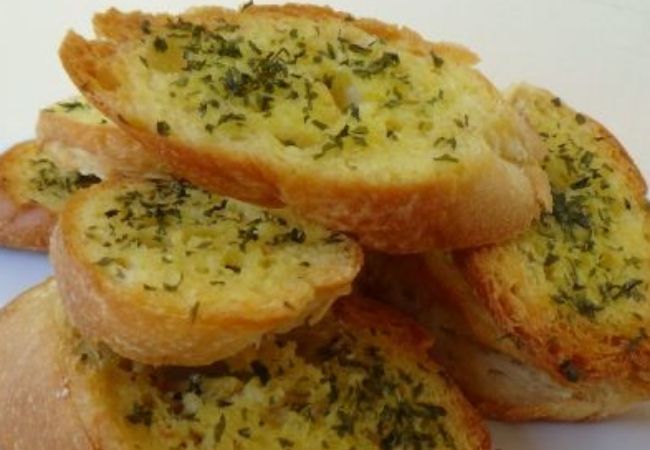 pão de alho com queijo parmesão