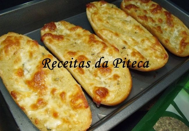 pão de alho com queijo e orégano