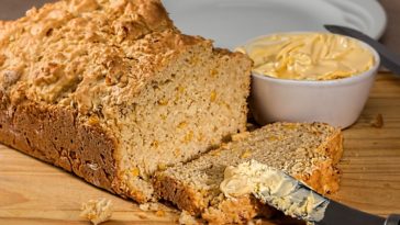 pão de fubá com cenoura e couve-flor