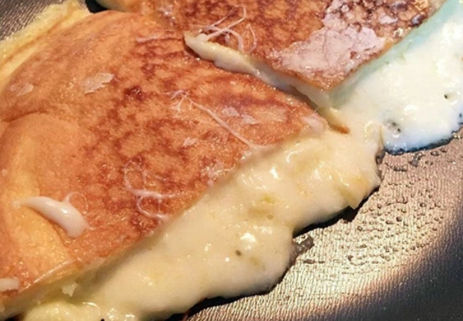 pão de queijo de frigideira