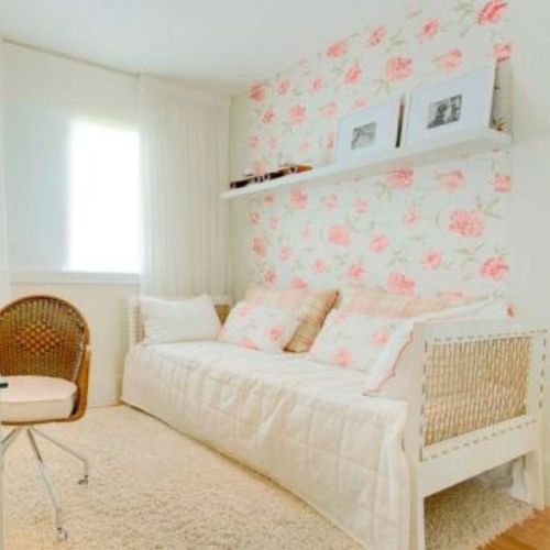 quarto floral delicado