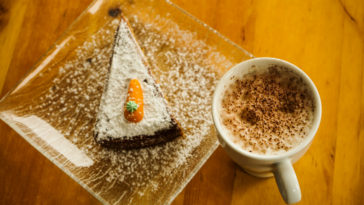 receita bolo de cenoura com cobertura de chocolate