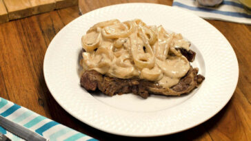 receita de bife acebolado com molho de maionese