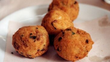 receita de bolinho de mandioca