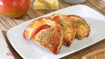 pastel de forno com creme de leite