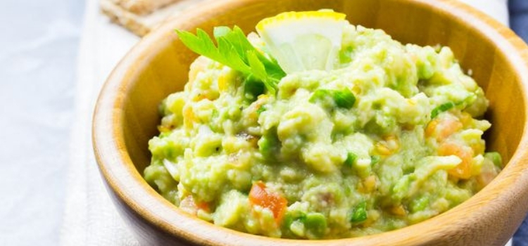 fazer receitas com abacate salgadas guacamole