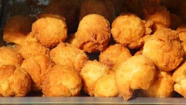 bolinho de fubá frito