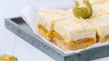 bolo de abacaxi com coco