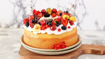 bolo de frutas