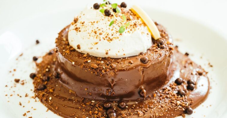 bolo-pudim de chocolate