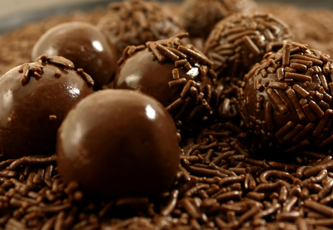 receitas de docinhos de festa brigadeiro