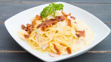 espaguete à carbonara