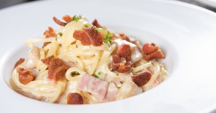 macarrão com creme de leite