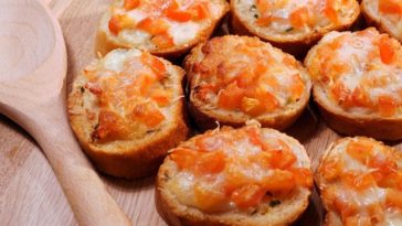 pão de alho com queijo