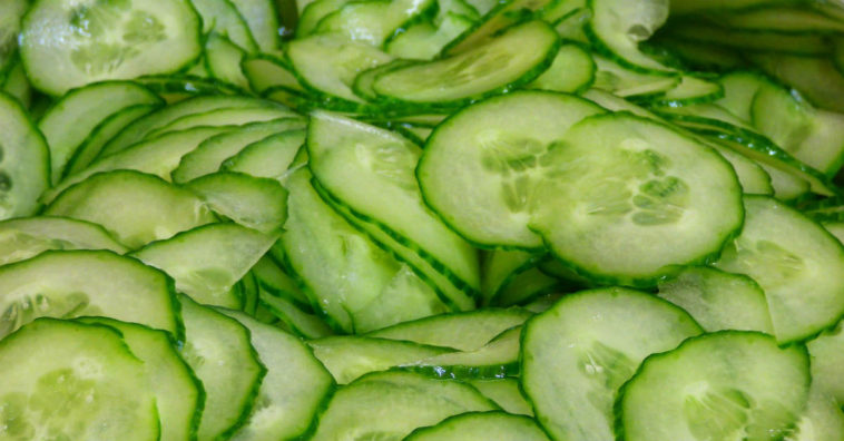 receitas de salada de pepino japonês