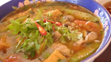 sopa de banana verde