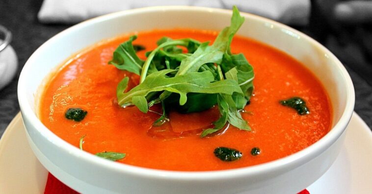 sopa de tomate
