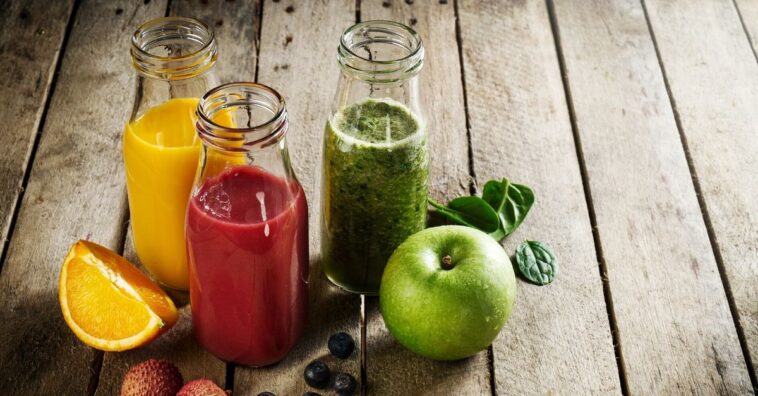 sucos para depurar o fígado