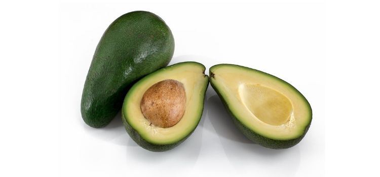 fazer receitas de máscara de abacate