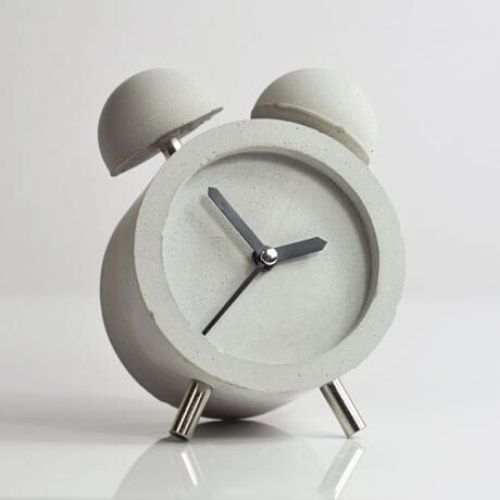 artesanato com cimento relogio