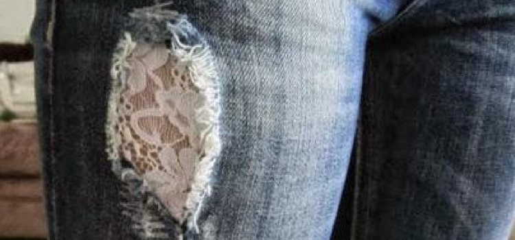 Como consertar e customizar jeans rasgado