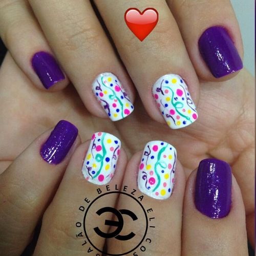 modelo roxo e branco