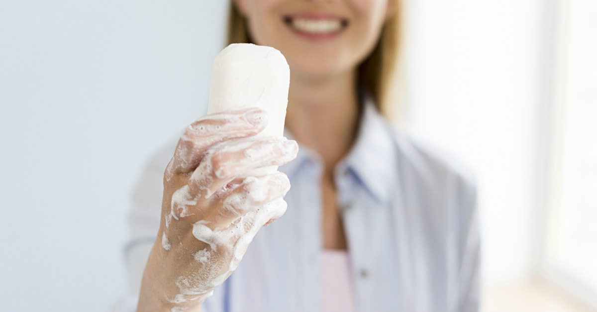 sabão de vinagre e açúcar para dar brilho ao alumínio