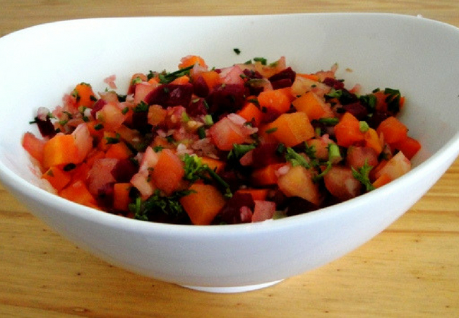 receita de salada de beterraba com cenoura e tomate