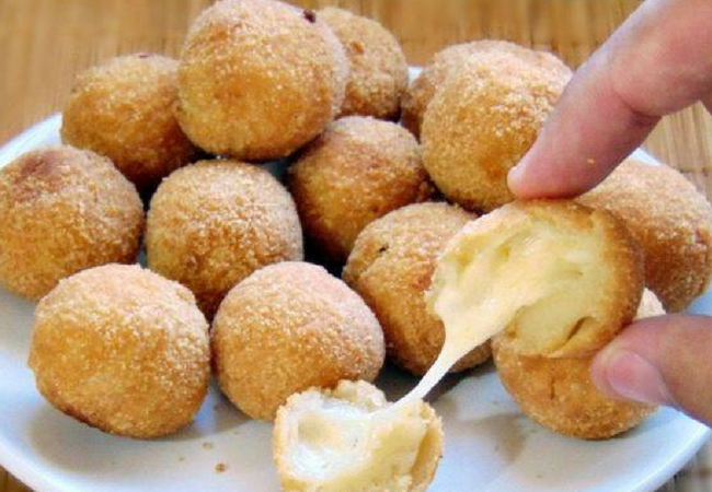 como fazer salgadinhos de festa bolinha de milho com queijo