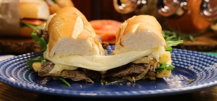 receita de sanduíche de filé mignon acebolado