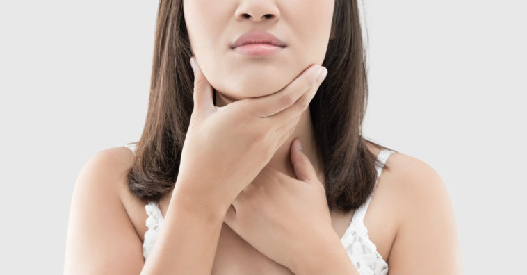 sensação de bolo na garganta