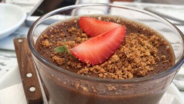 sobremesa rápida e fácil de liquidificador