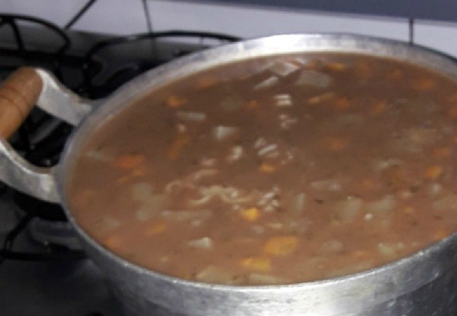 sopa de feijão