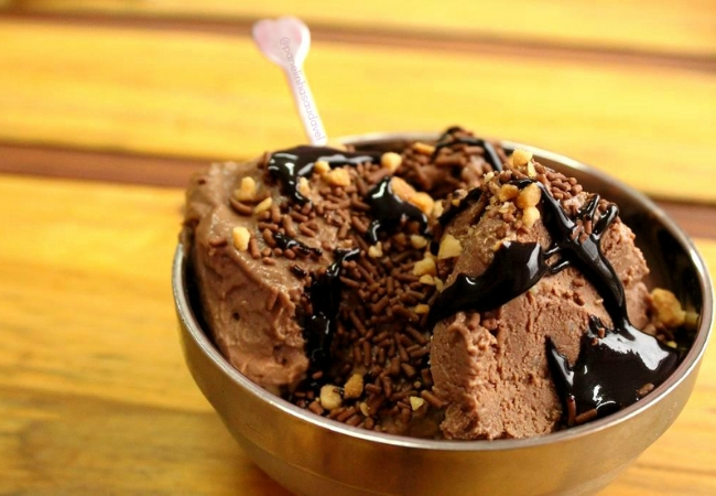 sorvete de chocolate e batata-doce