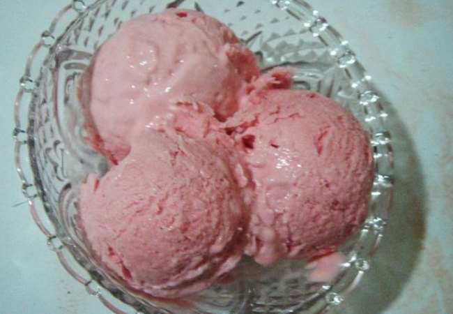 receita sorvete de gelatina morango